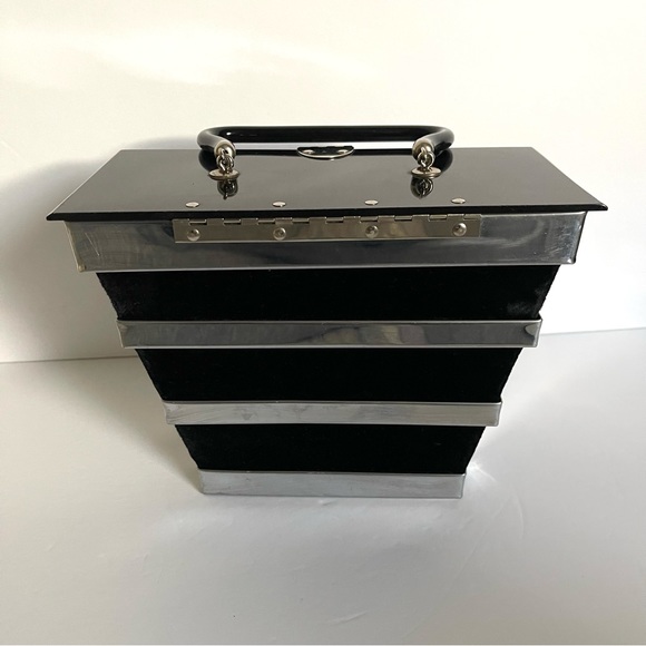 Vintage 1950s chrome, black lucite & velvet Dorset Rex of Fifth Avenue purse - Picture 5 of 16